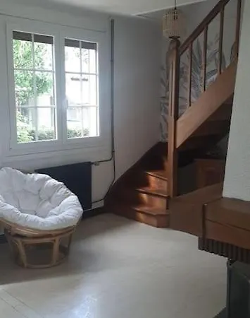 Tatil Evi Entre Verre Et *