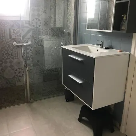 Tatil Evi Entre Verre Et *
